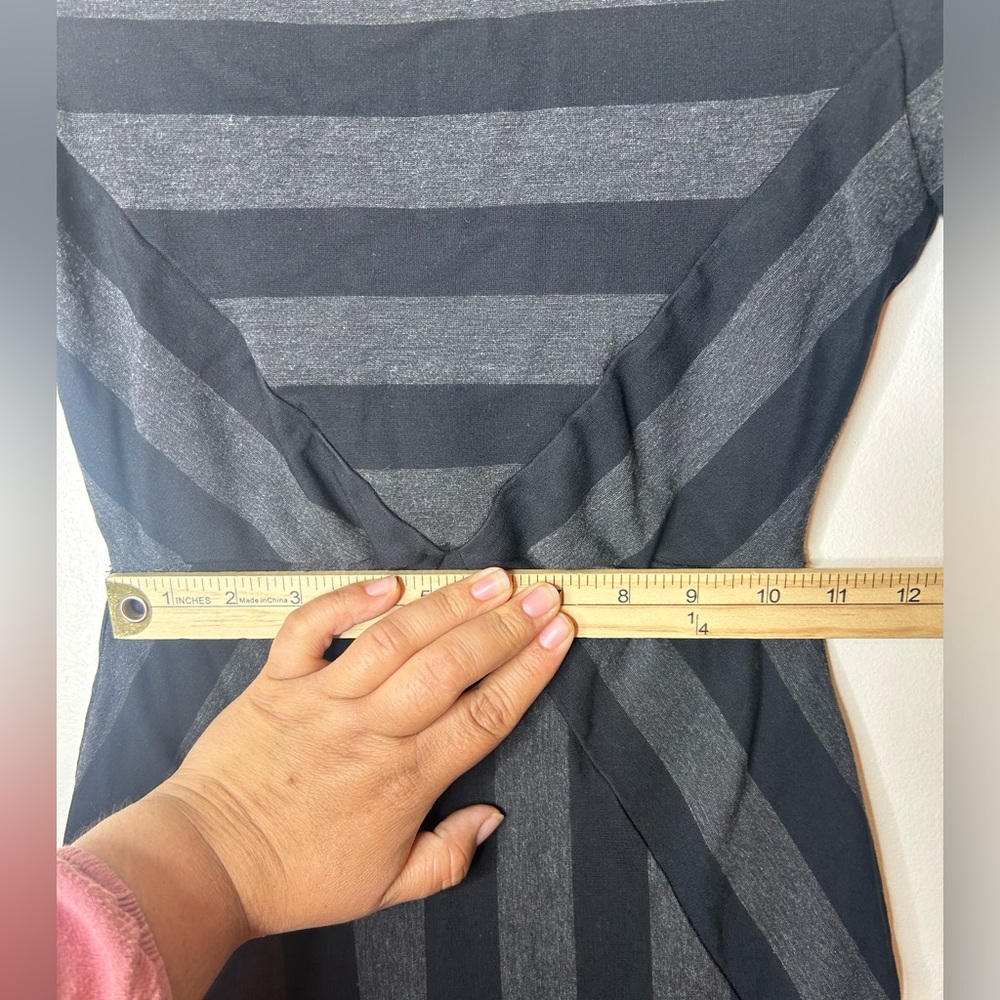 Anthropologie Maeve Geoplane gray black stripe bodycon pencil dress Size 2 - Picture 3 of 6